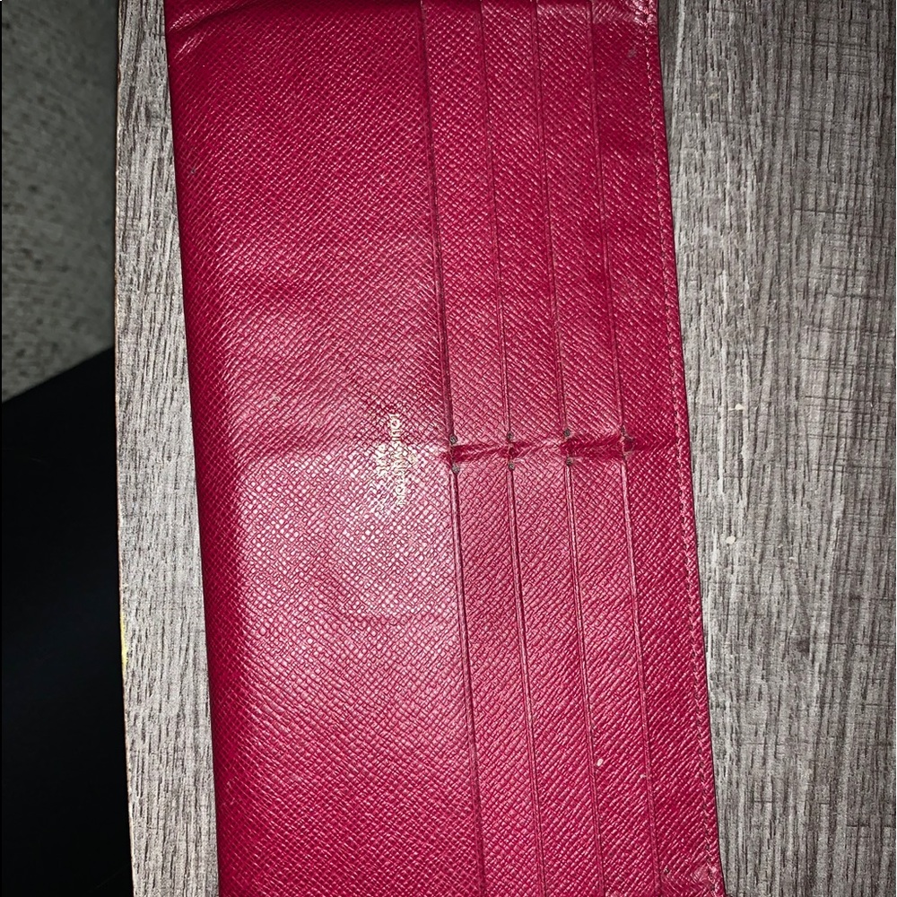 Louis vuttion insert